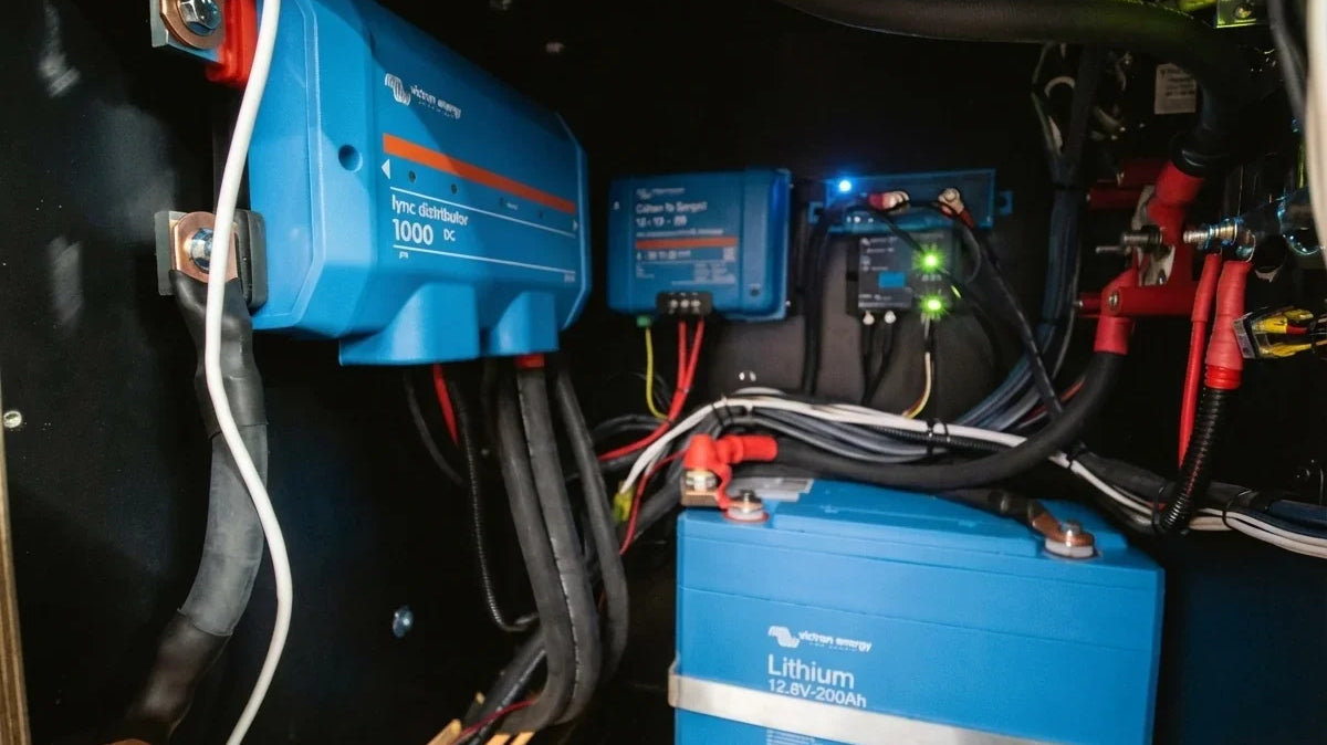 lithium vs AGM van batteries Lithium vs AGM Camper Van Batteries: Which Is Right for Your Off-Grid Van? van camper conve