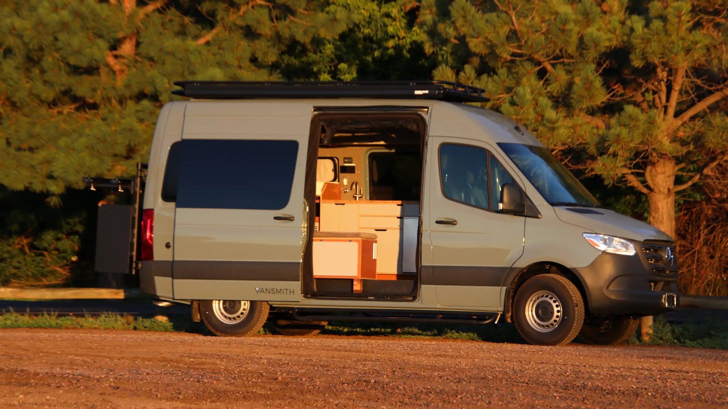 mpg camper - The most prominent feature of this camper van is the galley kitchen, which showc