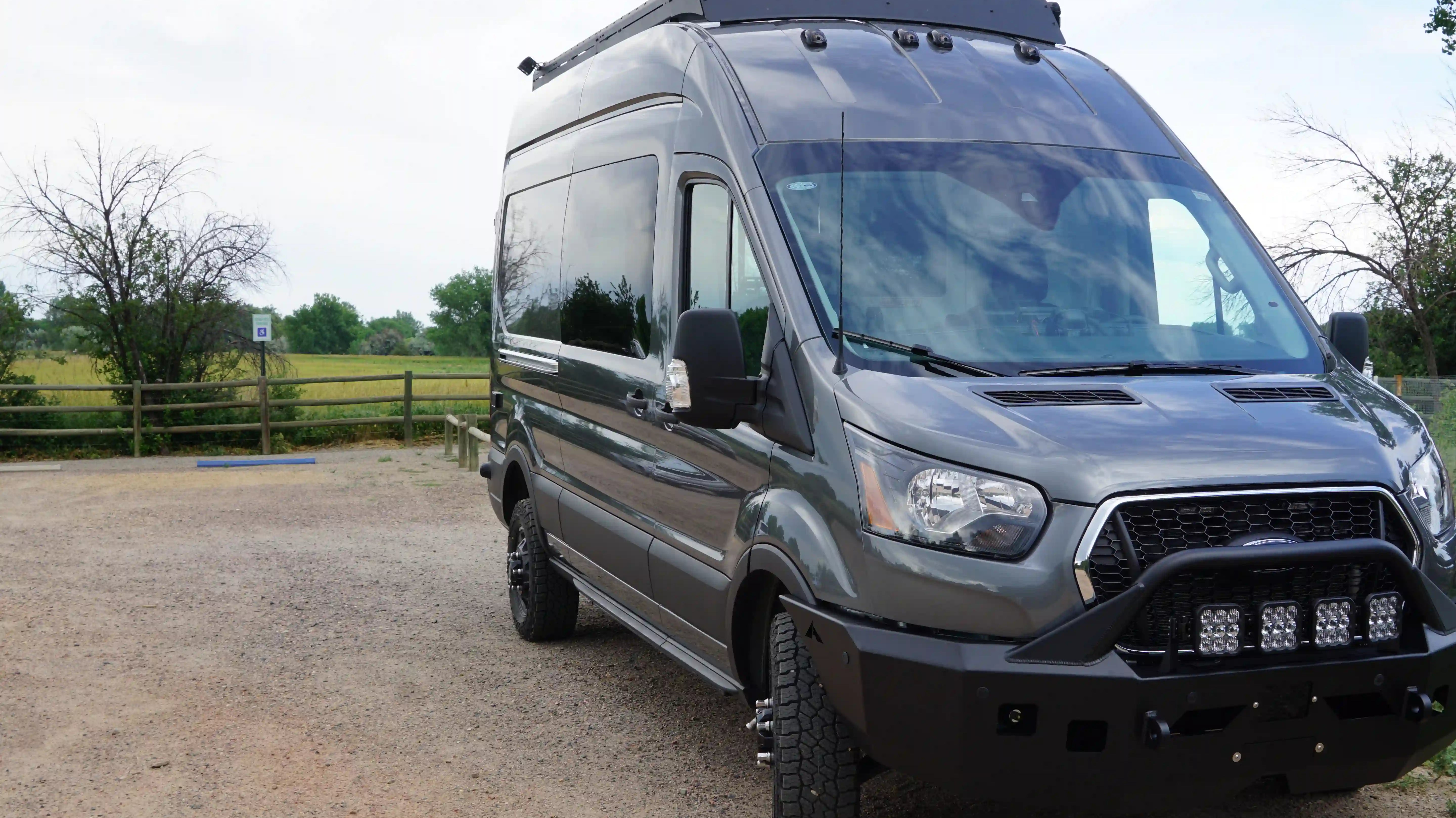 Class B Plus RV Manufacturers