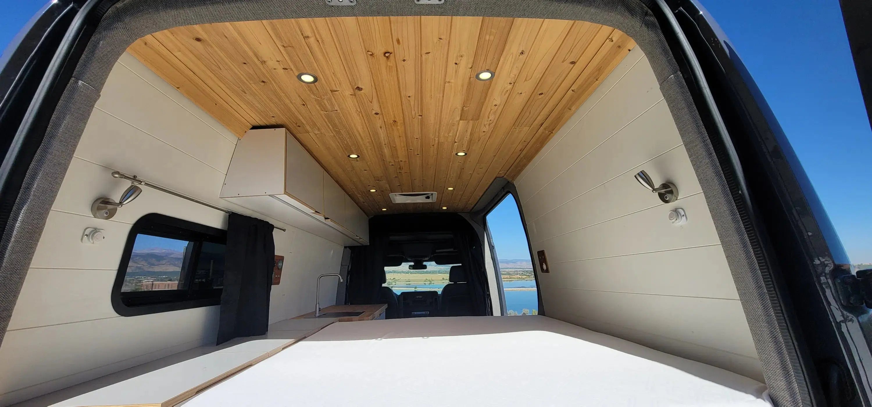 Legacy DUO 4x4 (2019) The Vansmith