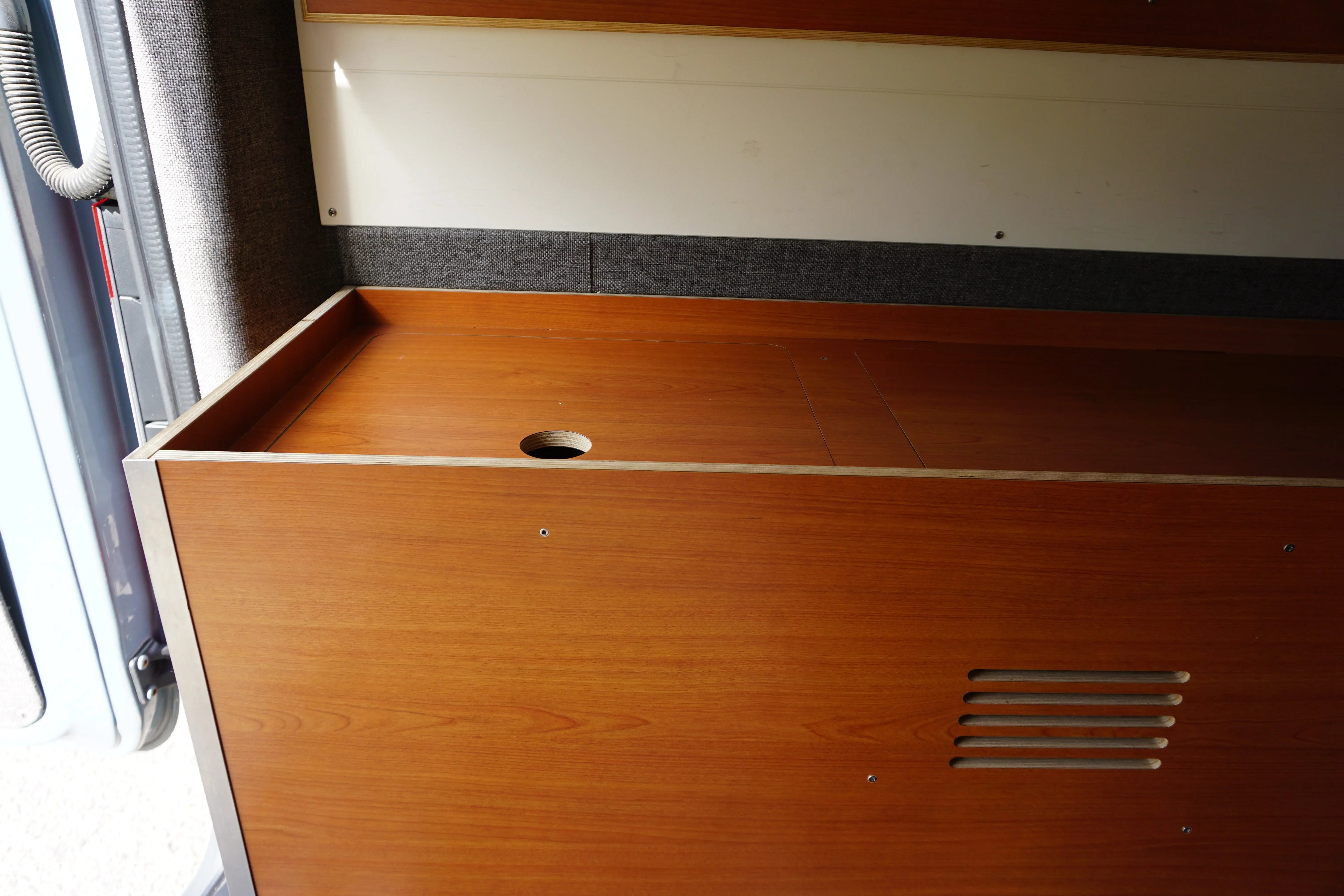 Pre-Loved Rack and Roll Build by The Vansmith The Vansmith