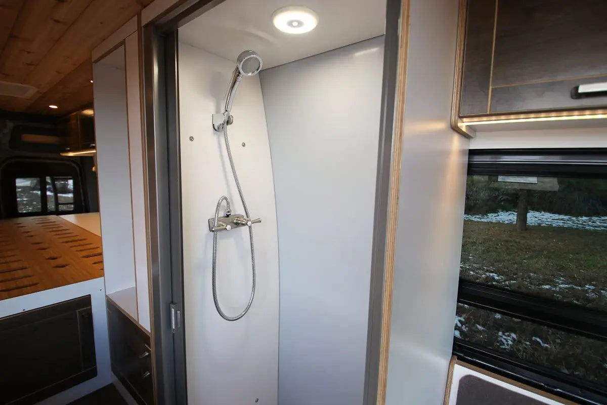 FAMILY XLS The Vansmith