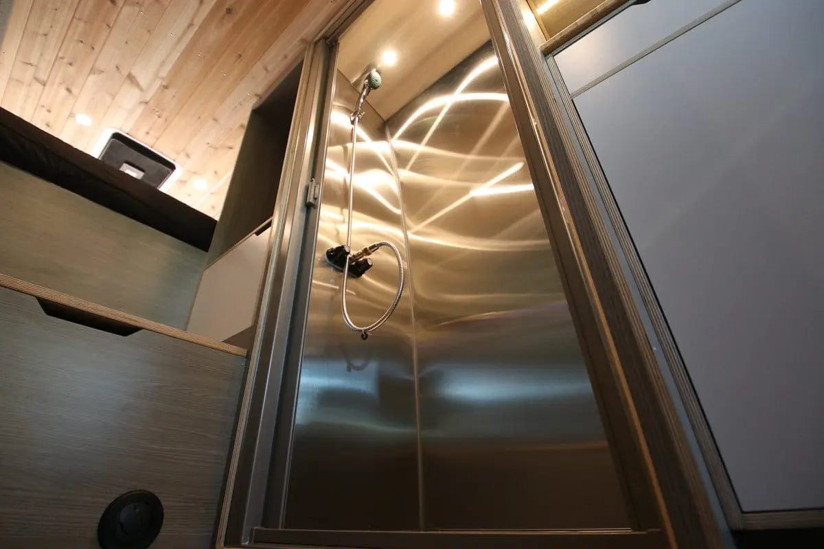 FAMILY XLS The Vansmith