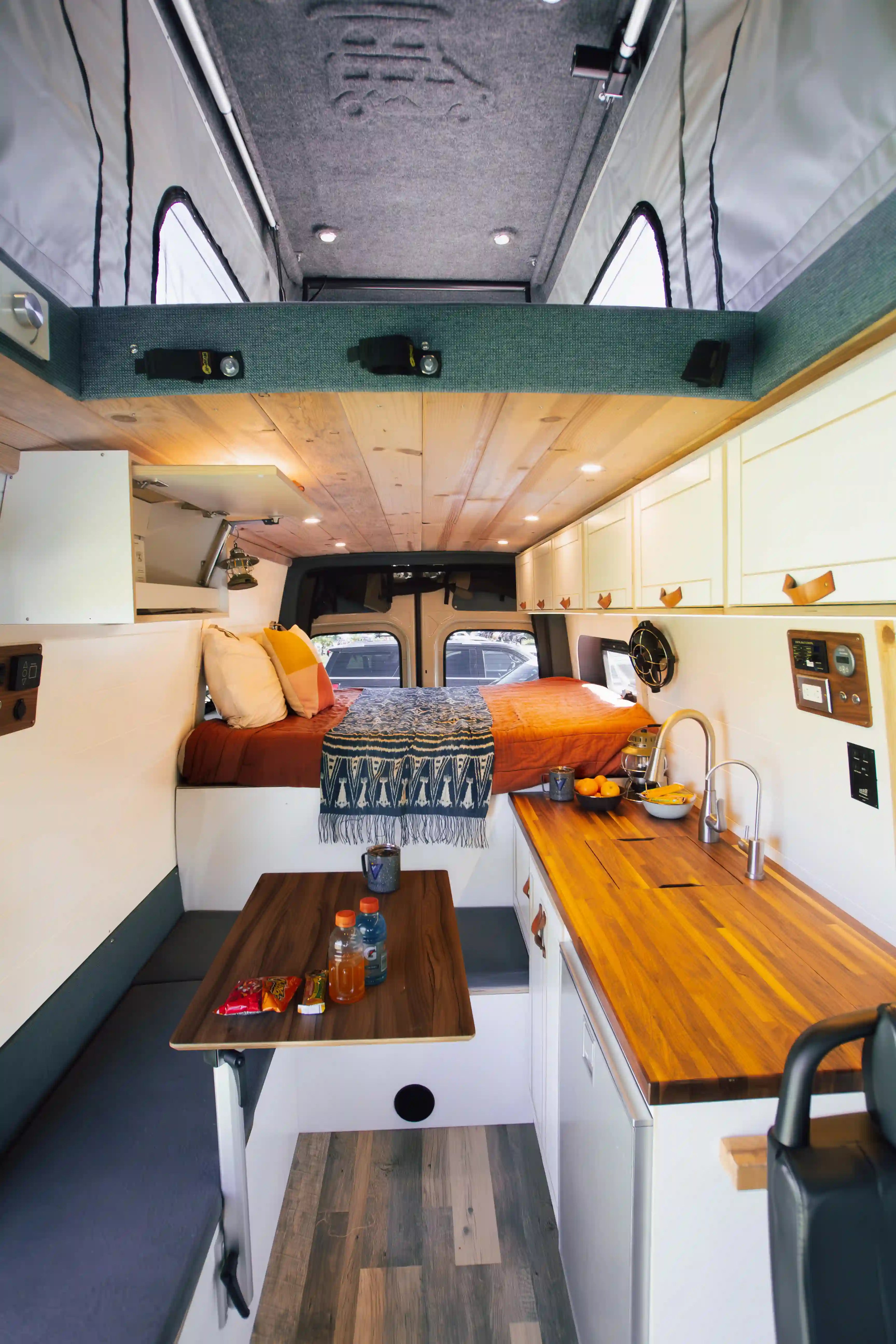 Luxury RVs and Motorhomes