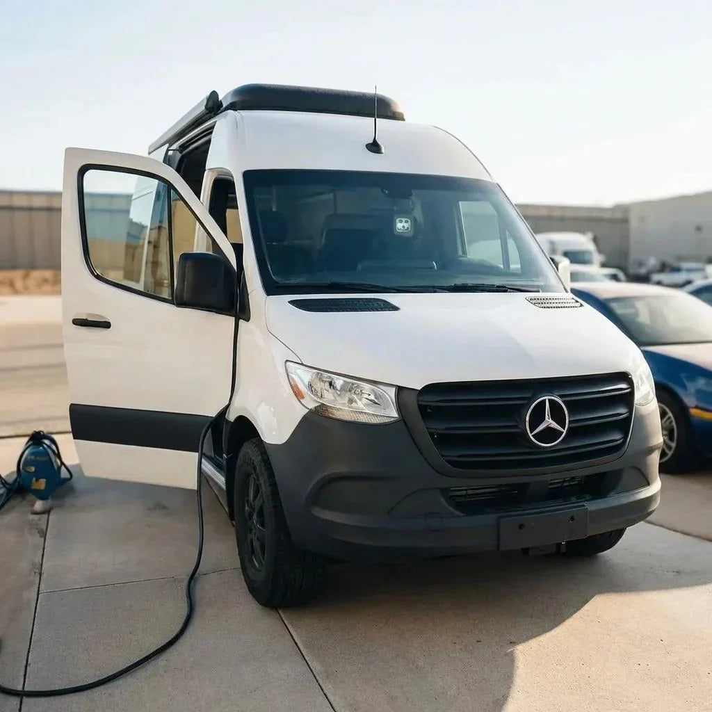 diesel cargo van - The most prominent feature in the photo is the exterior of a Mercedes Sprinter v