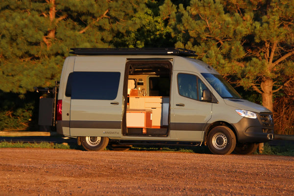Best MPG Campers: Top Fuel-Efficient Vans and Expert Tips