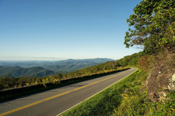 Skyline Drive Guide: Overlooks, Fees & Camping