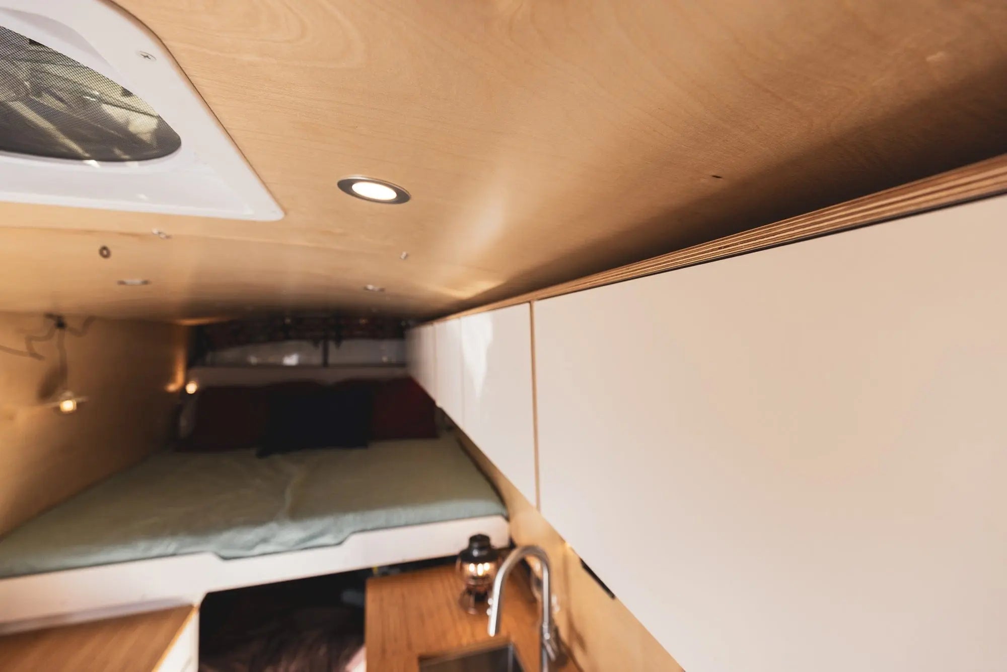 FAMILY XL PLUS (Transit AWD) The Vansmith