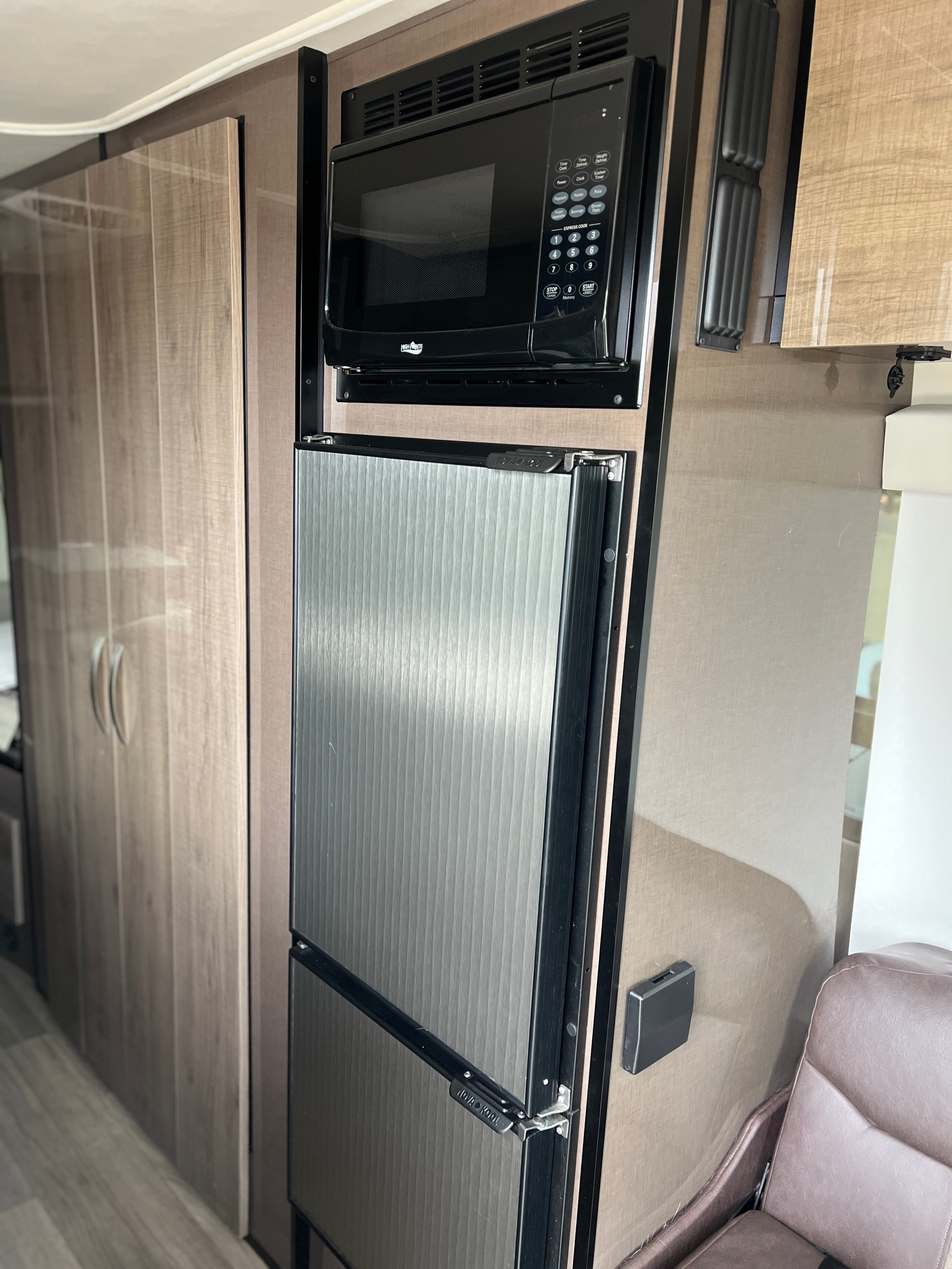 2022 Winnebago Era 170A XL (28,000 Miles)