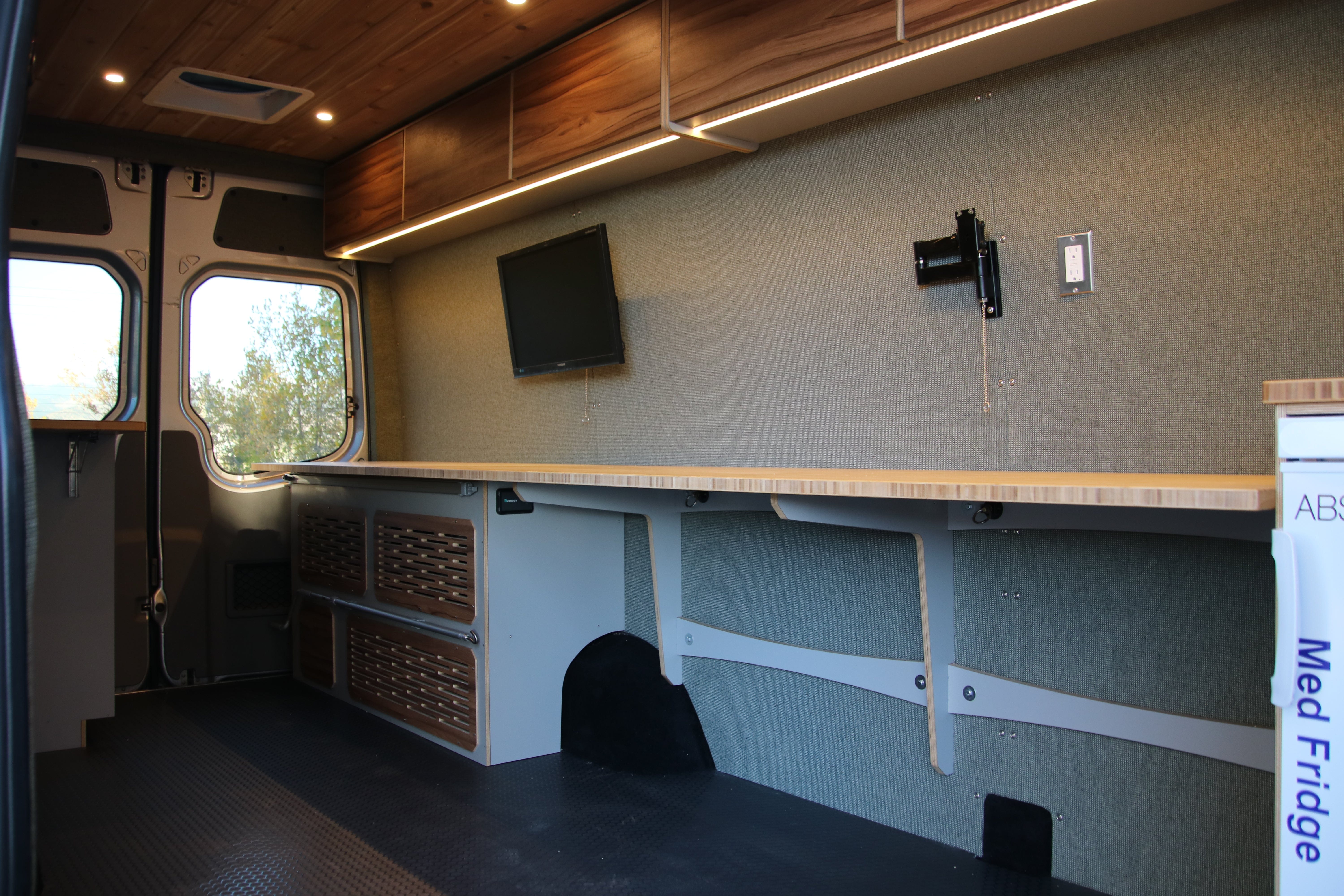Hustle - The XL Work Van