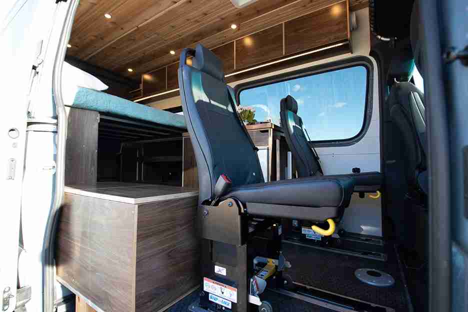 FAMILY XLS van Interior.
