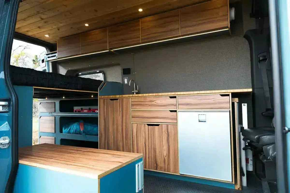 DUO The Vansmith interior.