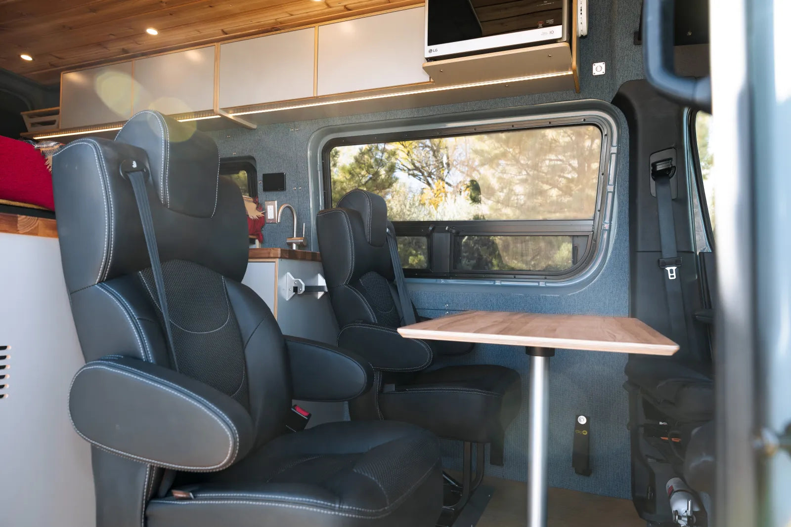 Four Seater 144 custom van conversion - image 5
